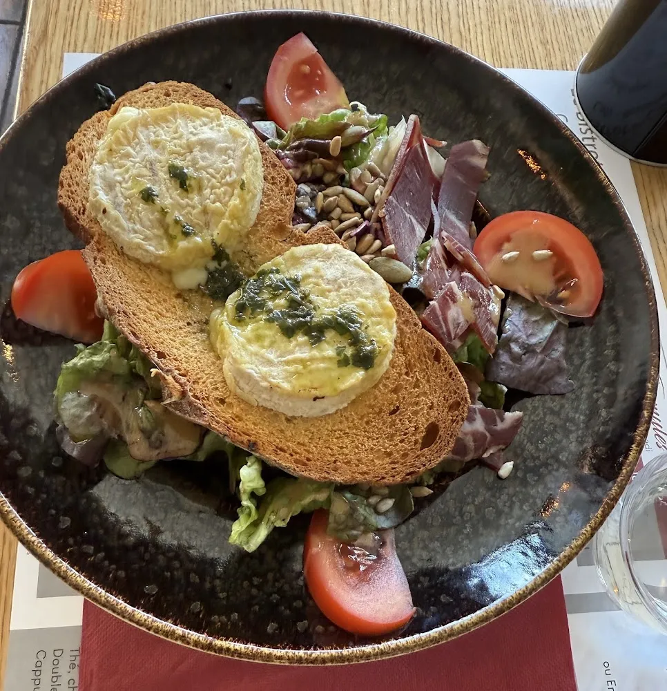 Salade de Chèvre Chaud